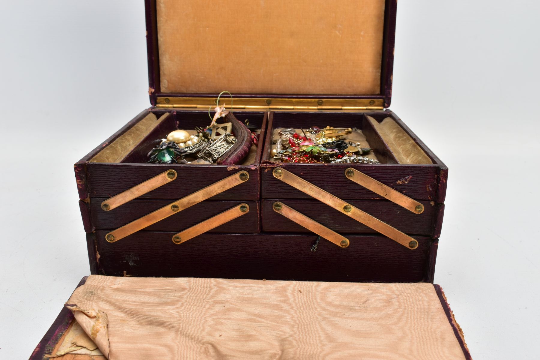 A HINGED BOX OF MAINLY COSTUME JEWELLERY, to include a jet book charm engraved with a church and - Image 7 of 9
