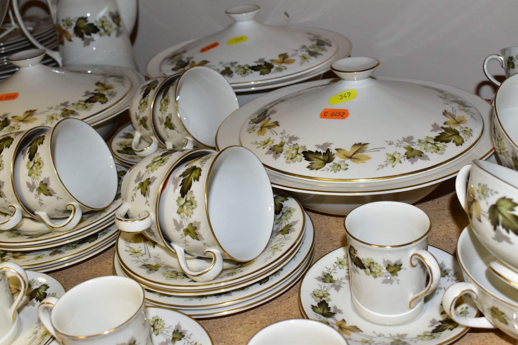 ROYAL DOULTON LARCHMONT DINNER SERVICE, TC1019, comprising bread plate, six dinner plates 27cm - Image 8 of 8