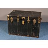 A VINTAGE METAL BANDED TRUNK, 87cm x depth 55cm x height 59cm (condition-wear to commensurate age