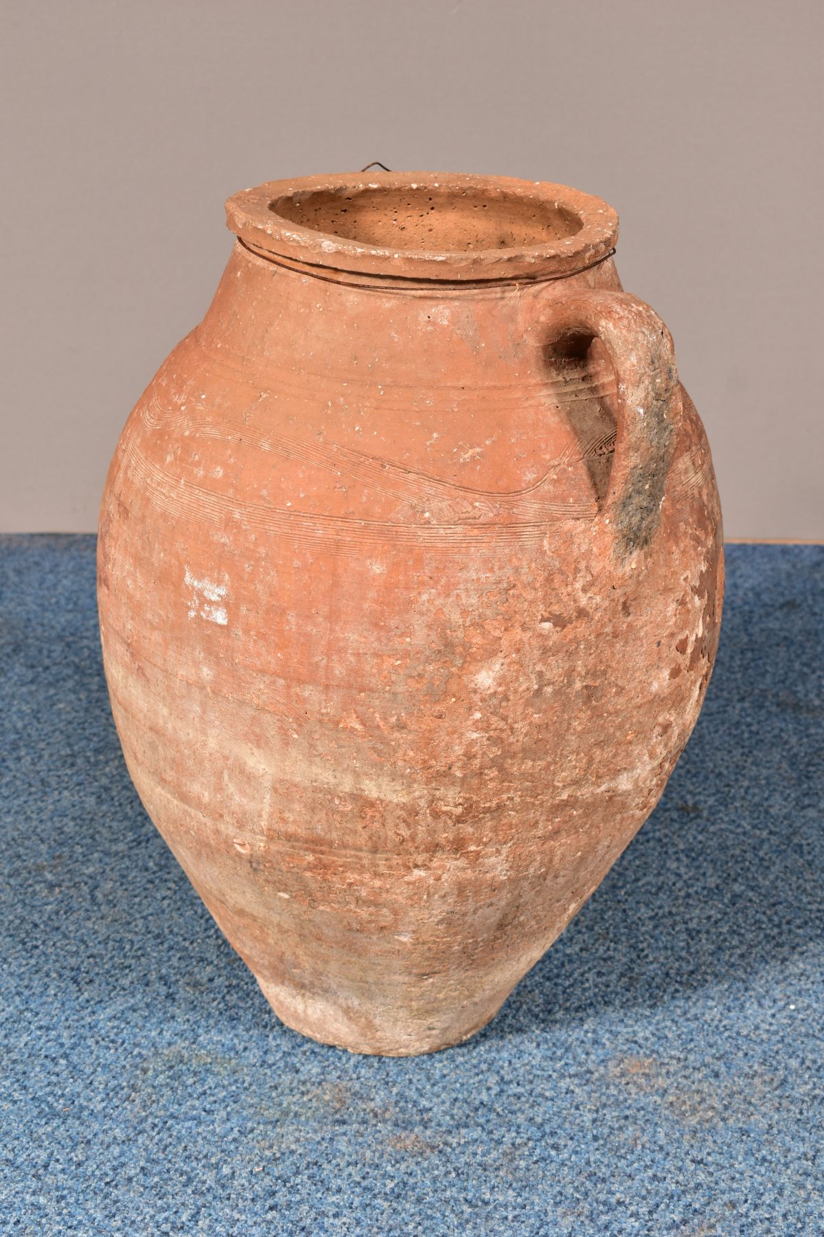 A MEDITERRANEAN TERRACOTTA BALUSTER SHAPED OLIVE POT, with twin handles, height 53cm - Image 4 of 7