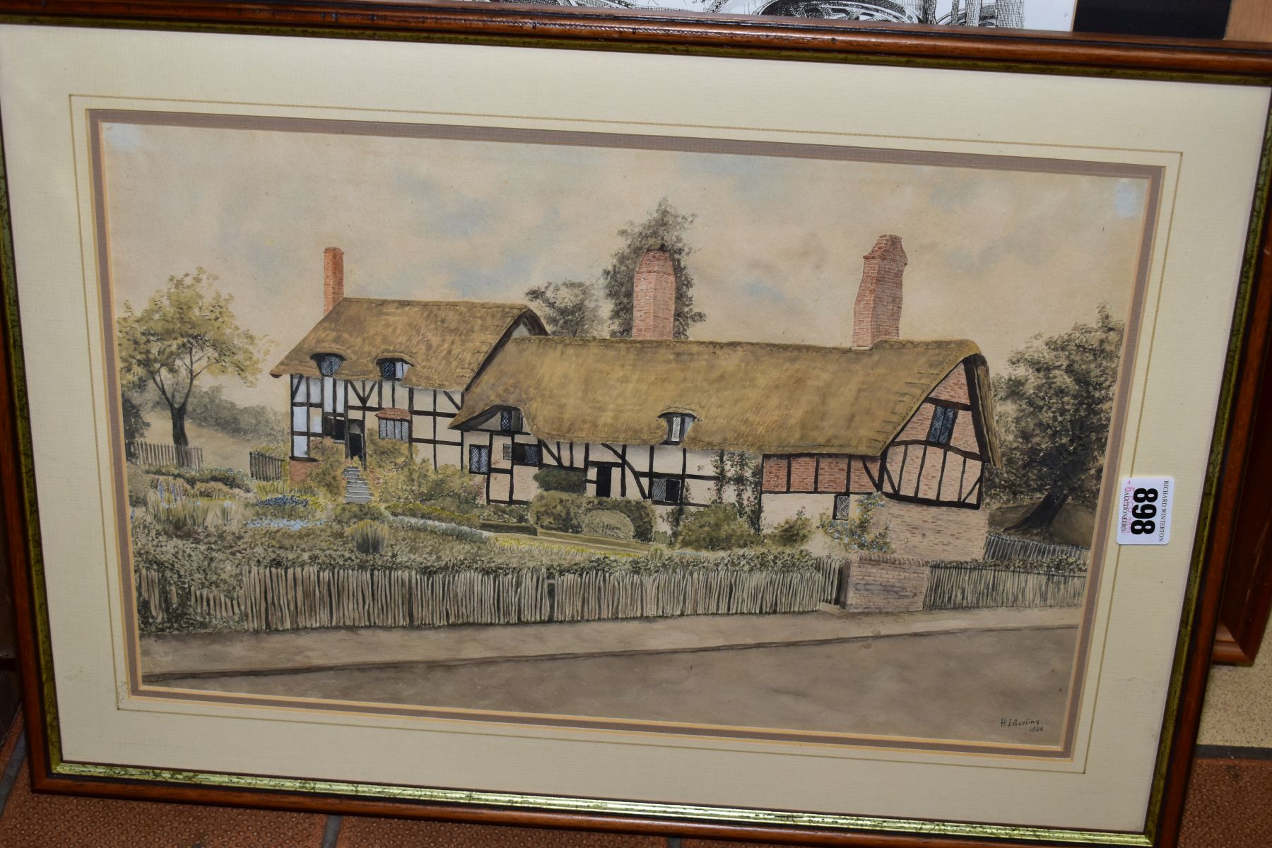 PAINTINGS AND PRINTS etc to include a watercolour of a thatched cottage, signed H. J Aveling 1930, - Bild 2 aus 8