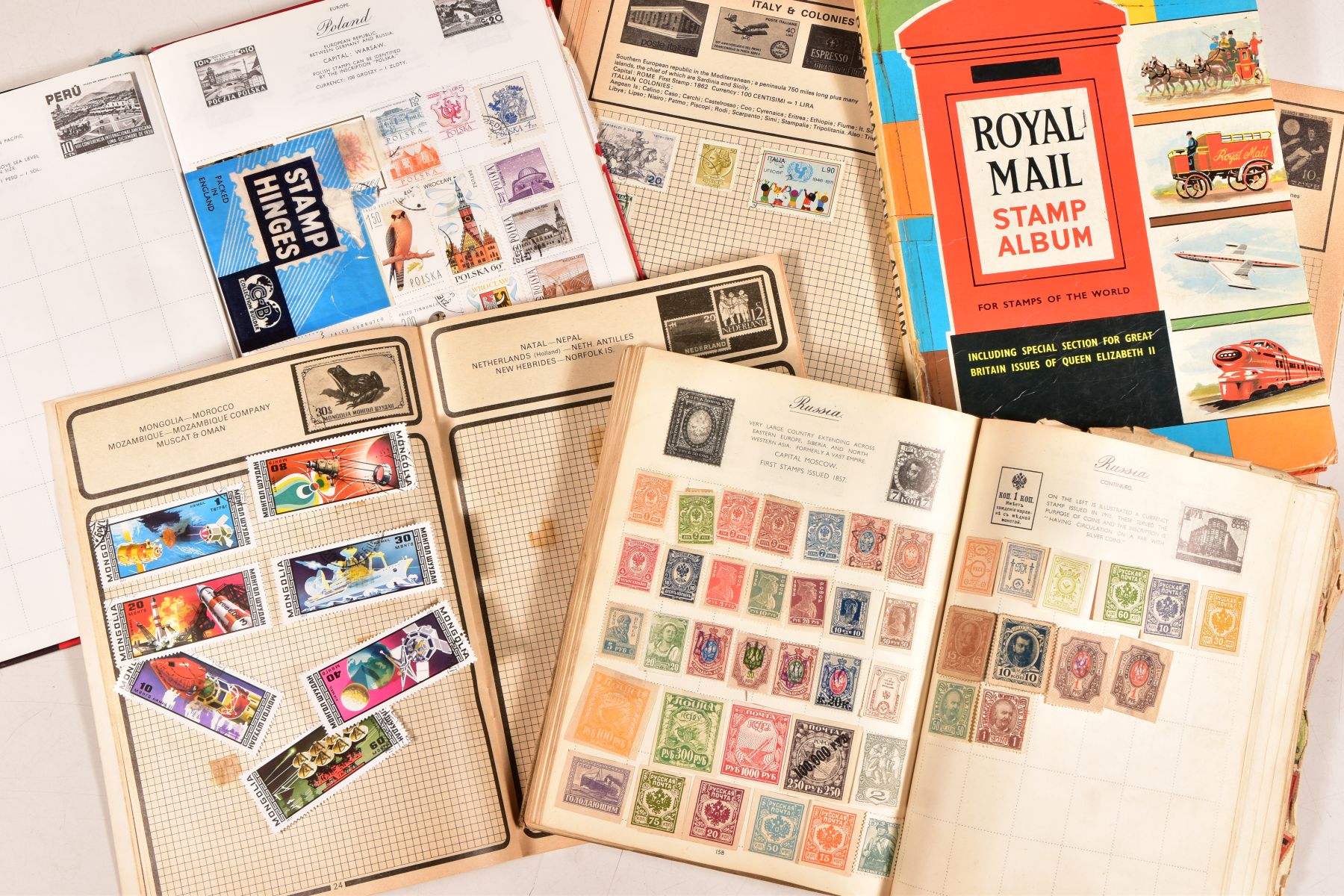 STAMP COLLECTION IN FIVE ALBUMS AND LOOSE - Image 4 of 4