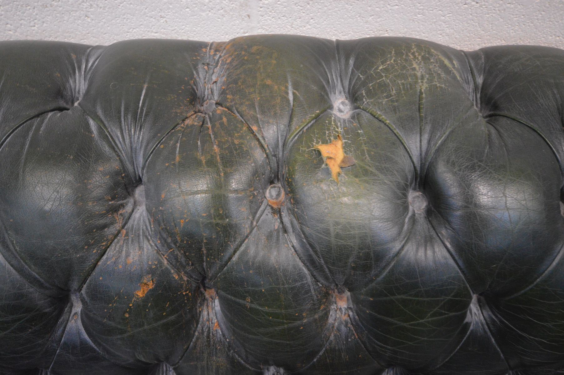 A GREEN LEATHER CHESTERFIELD SOFA, length 195cm (condition - ideal for restoration, crazing to seat, - Image 5 of 7