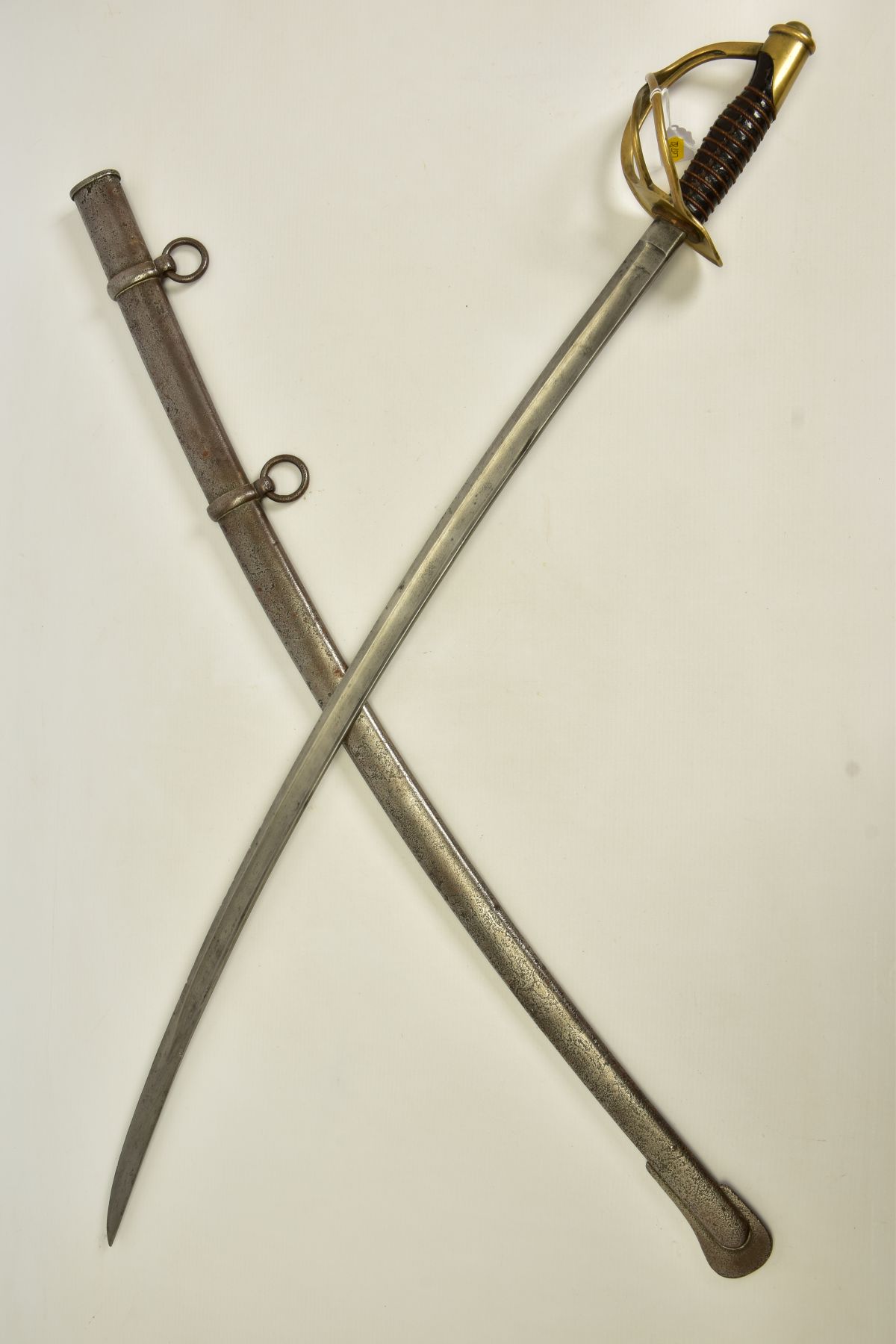 AN EXAMPLE OF AN M1840 US CAVALRY SABER, with scabbard, the blade length is approximately 89cm and - Image 5 of 10