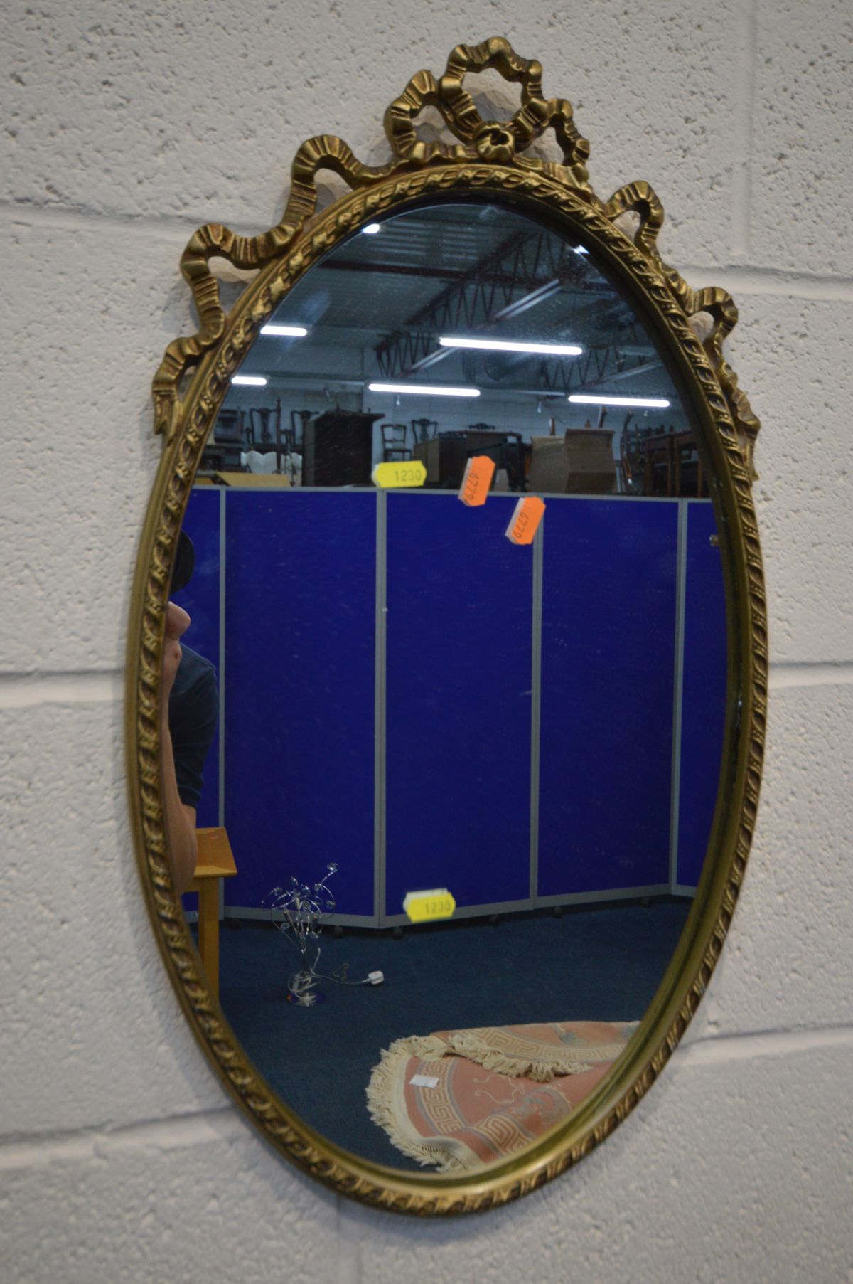 AN OKA BLACK AND GILT WALL MIRROR, 114cm x 84cm and a gilt framed wall mirror (2) - Image 4 of 4