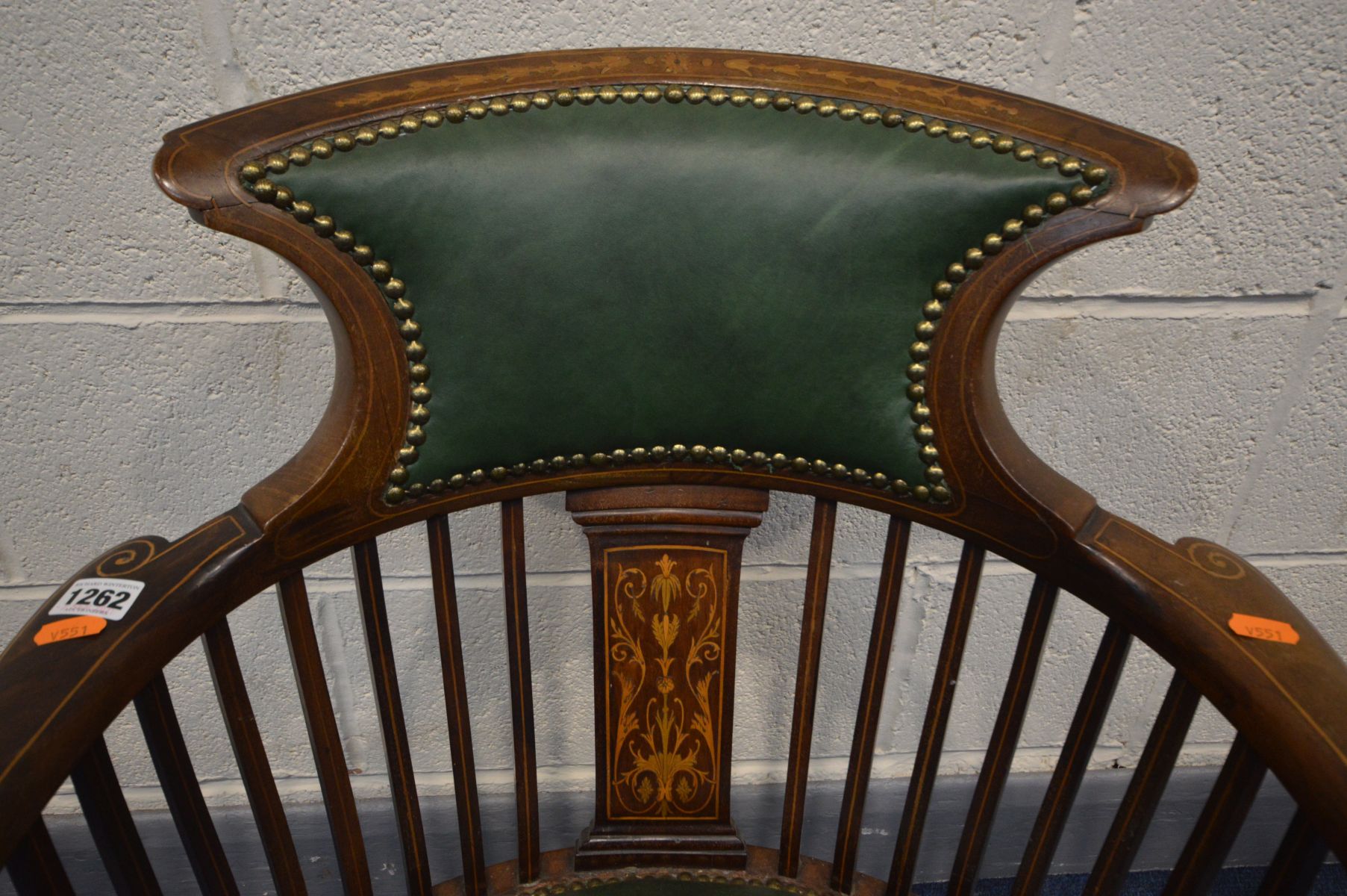 AN EDWARDIAN MAHOGANY AND MARQUETRY INLAID SQUARE SPINDLED BACK ARMCHAIR with green leather seat and - Image 3 of 3