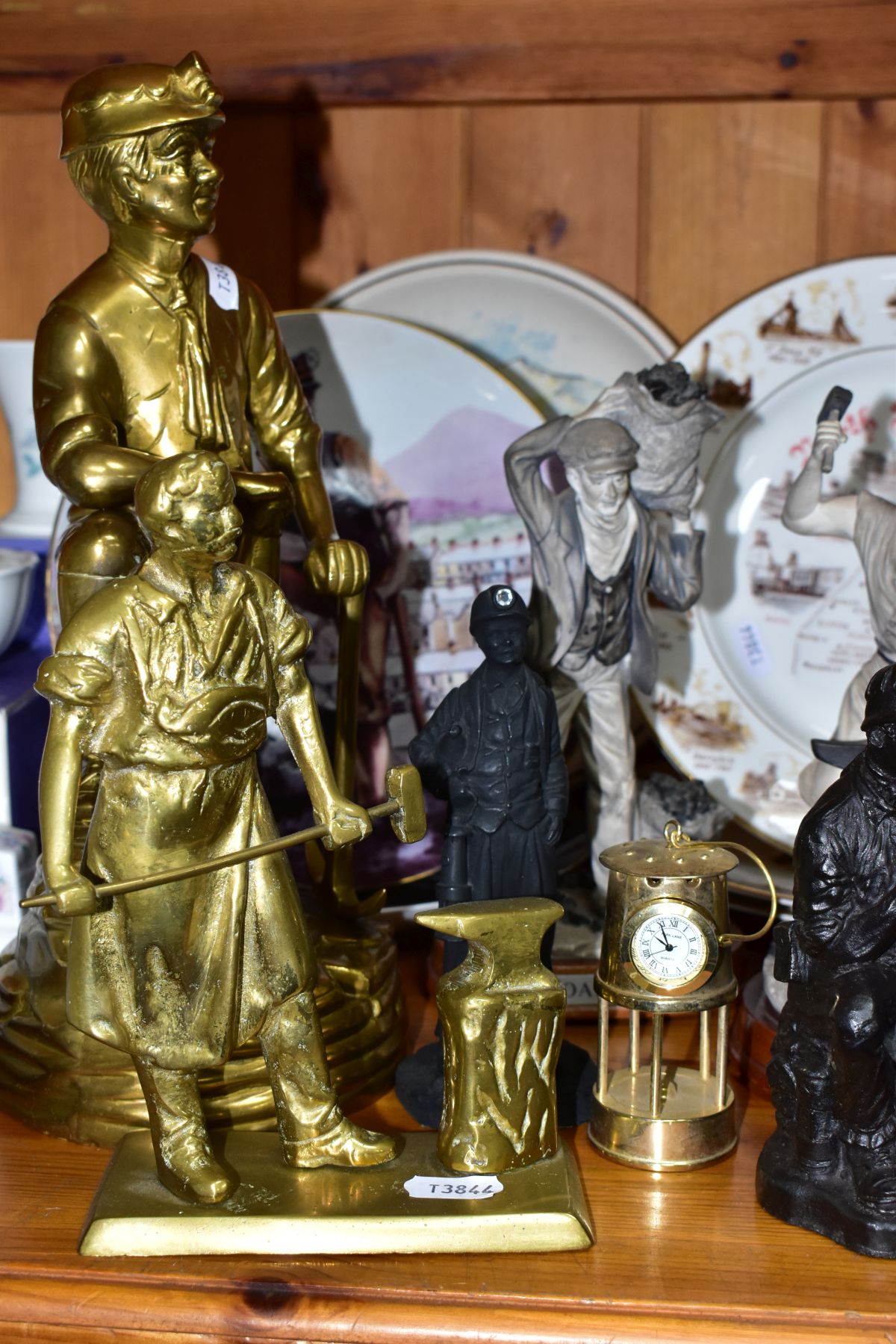COAL MINING RELATED ORNAMENTS AND COLLECTORS PLATES, comprising two ceramic figures 'Blacksmith' and - Bild 3 aus 9