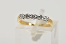 AN 18CT FIVE STONE DIAMOND RING, designed as a row of five brilliant cut diamonds to the plain band,