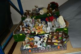 THREE BOXES OF CERAMIC GIFTWARE, etc to include Wade Whimsies and 'Tramp' figure, height 5cm,