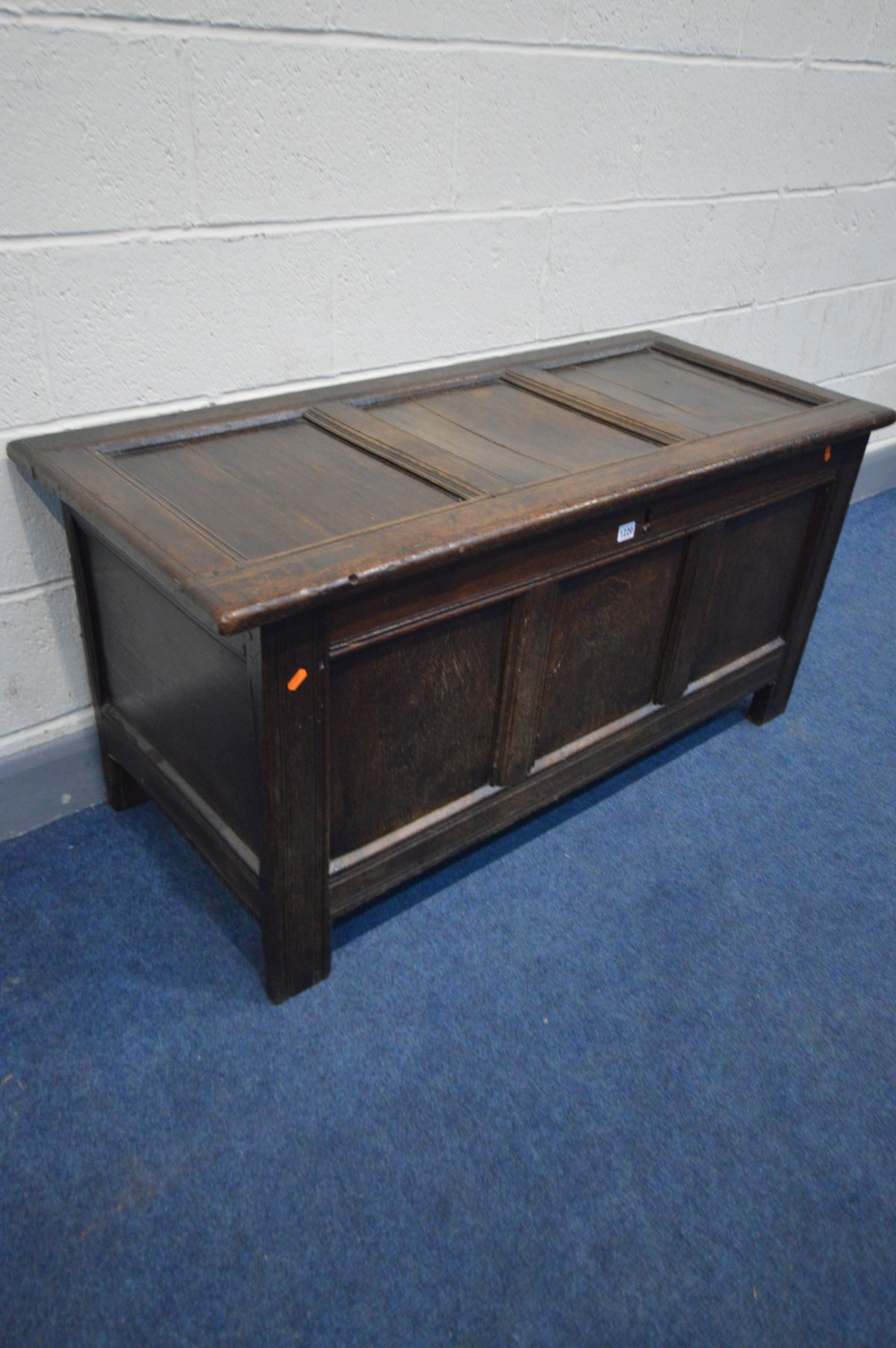 A GEORGIAN OAK PANELLED COFFER, width 126cm x depth 55cm x height 63cm (condition - historical - Image 2 of 4