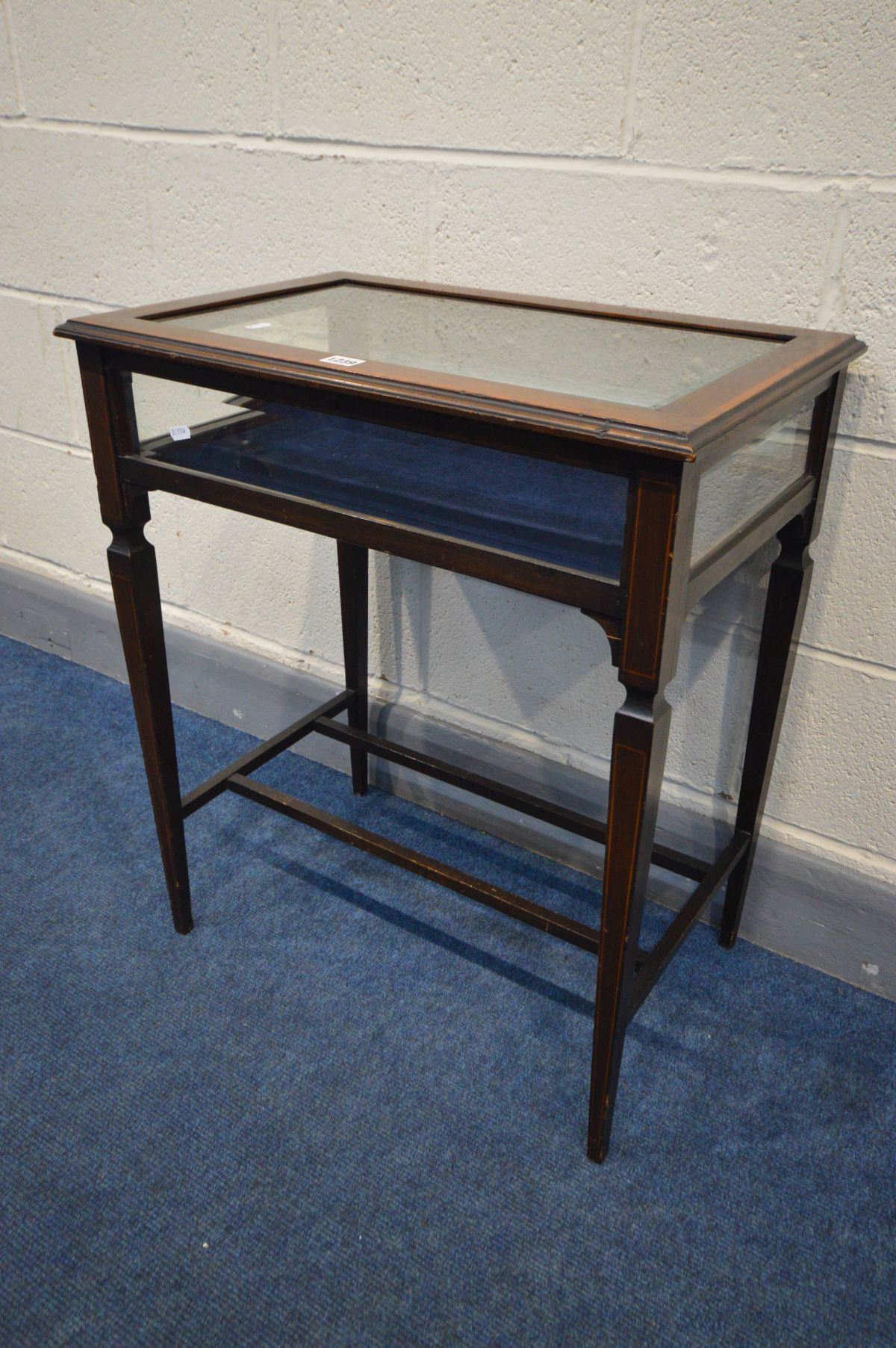 AN EDWARDIAN MAHOGANY AND INLAID BIJOUTERIE TABLE, rectangular form on square tapering legs united - Image 2 of 4