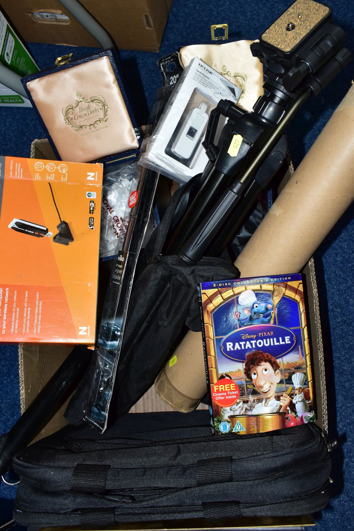 TWO BOXES OF SUNDRY ITEMS, to include Camlink tripod, two empty Royal Crown Derby boxes, a Wilko - Bild 3 aus 5