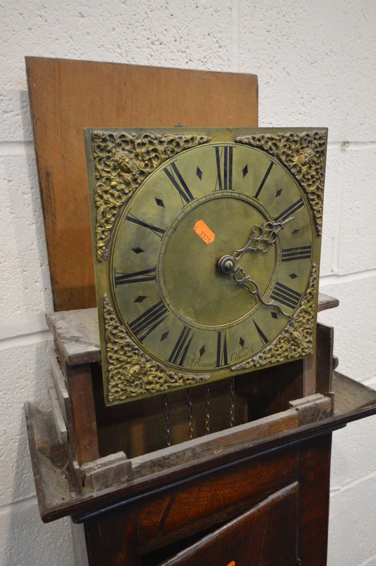 A GEORGIAN OAK 30 HOUR LONGCASE CLOCK, the square hood with a single glazed door enclosing a 9 - Image 5 of 6