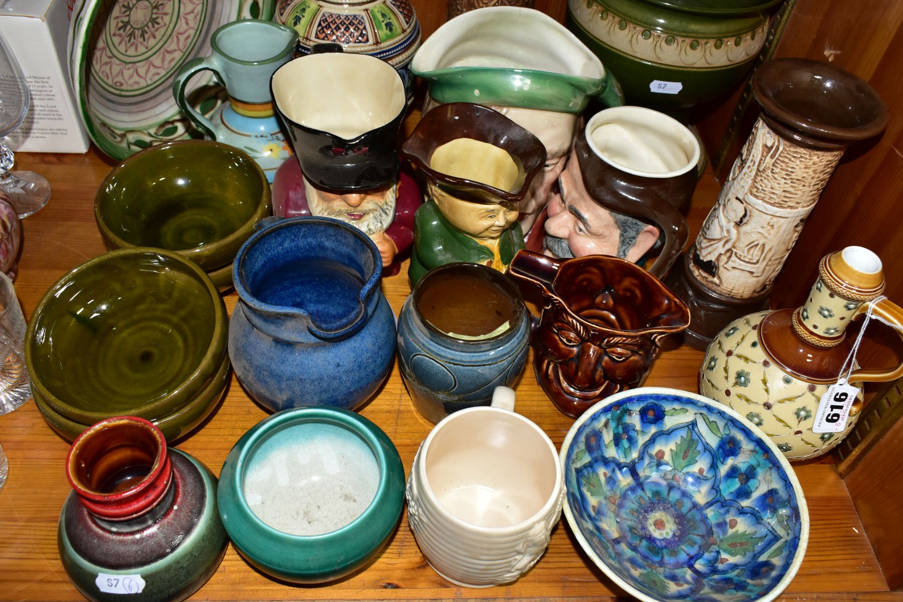 A GROUP OF STUDIO POTTERY, BOWLS, JUGS, VARIOUS CHARACTER JUGS etc, to include a Mettlach - Bild 3 aus 9