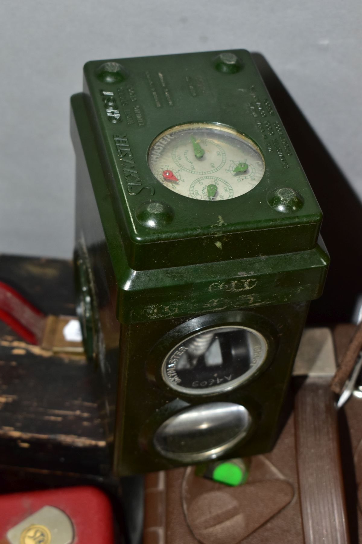 FIVE WOODEN, METAL AND PLASTIC CASED PIGEON CLOCKS, comprising a Toulet Imperator (locked), a Toulet - Image 2 of 6