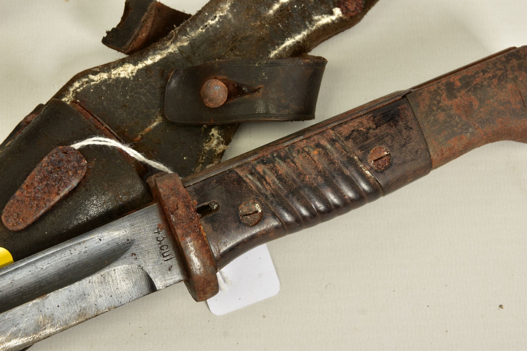 TWO EXAMPLES OF INDIAN SUB-CONTINENT TOURIST PIECE DAGGERS, both marked India, both with scabbards - Image 2 of 8