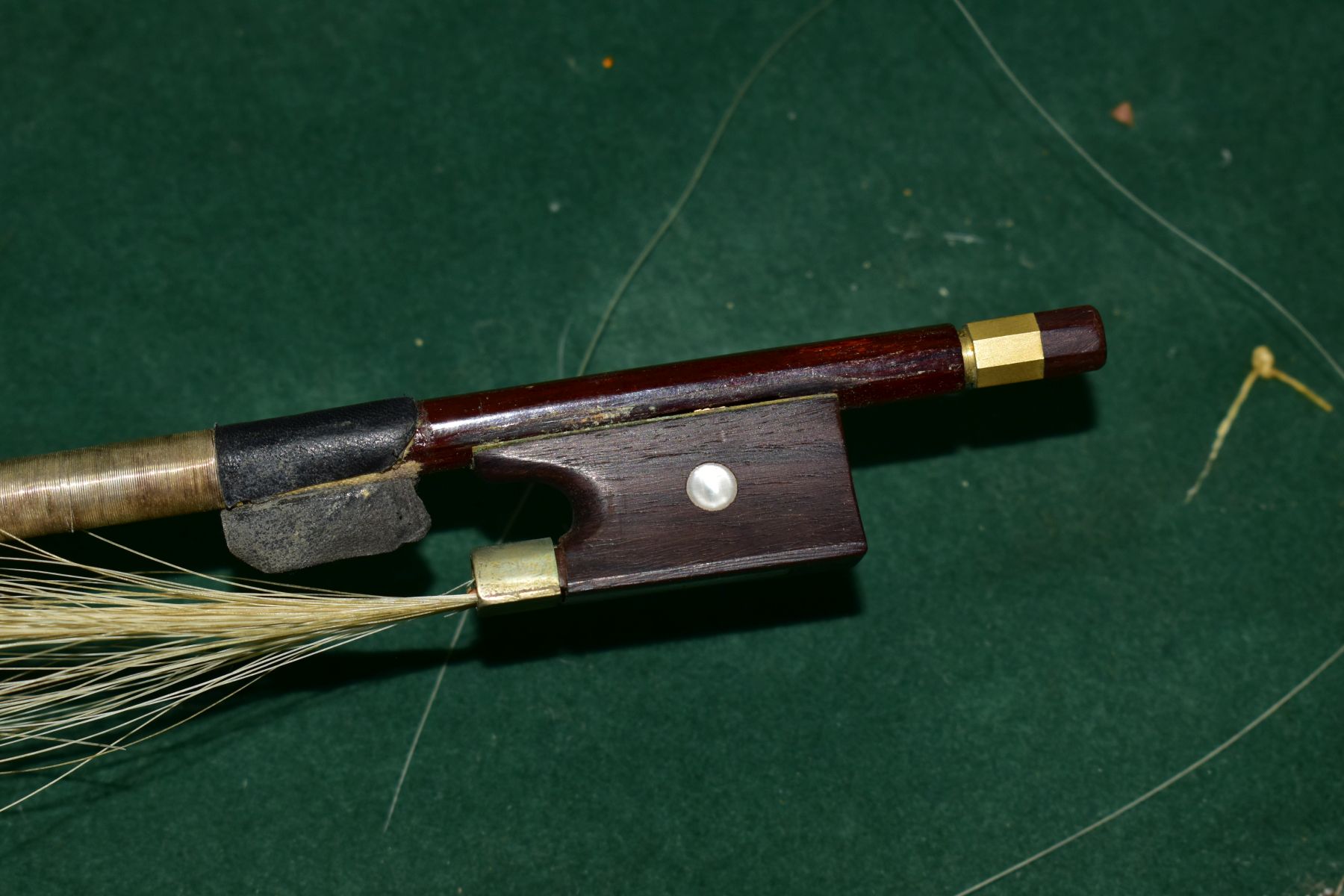 A CASED CHINESE SKYLARK BRAND VIOLIN, two piece back, overall length 59cm, length of back - Image 5 of 6