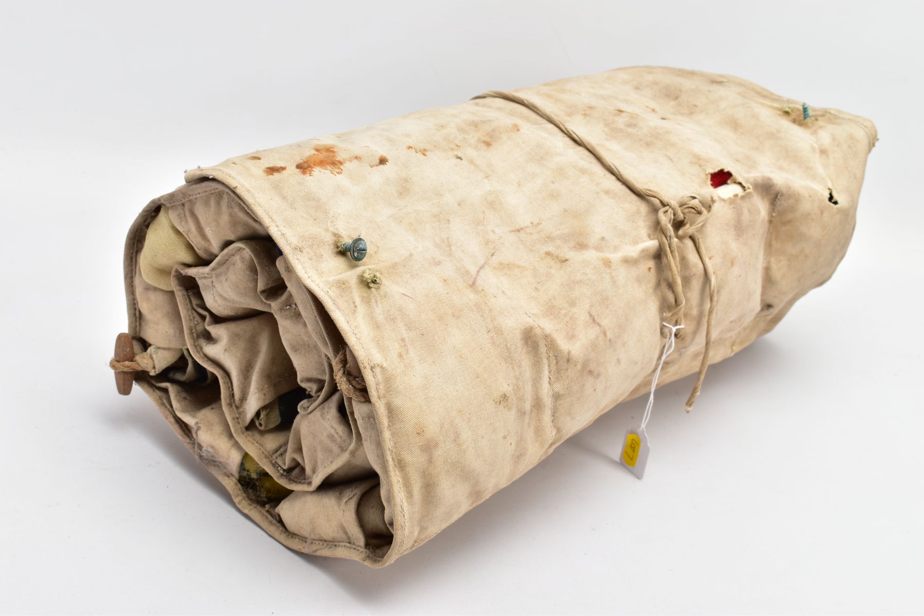 A LARGE FOLD OVER WHITE CANVAS STORAGE ROLL, containing a large number of Maritime Marine Flag - Image 4 of 4