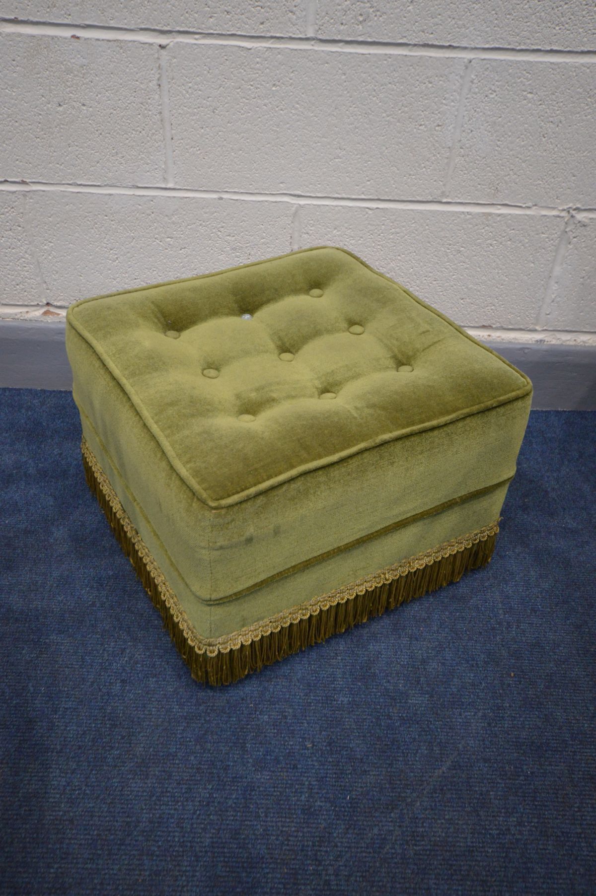 A 1960S GREEN UPHOLSTERED FOUR PIECE LOUNGE SUITE, teak outswept armrests, comprising a settee, - Image 4 of 4