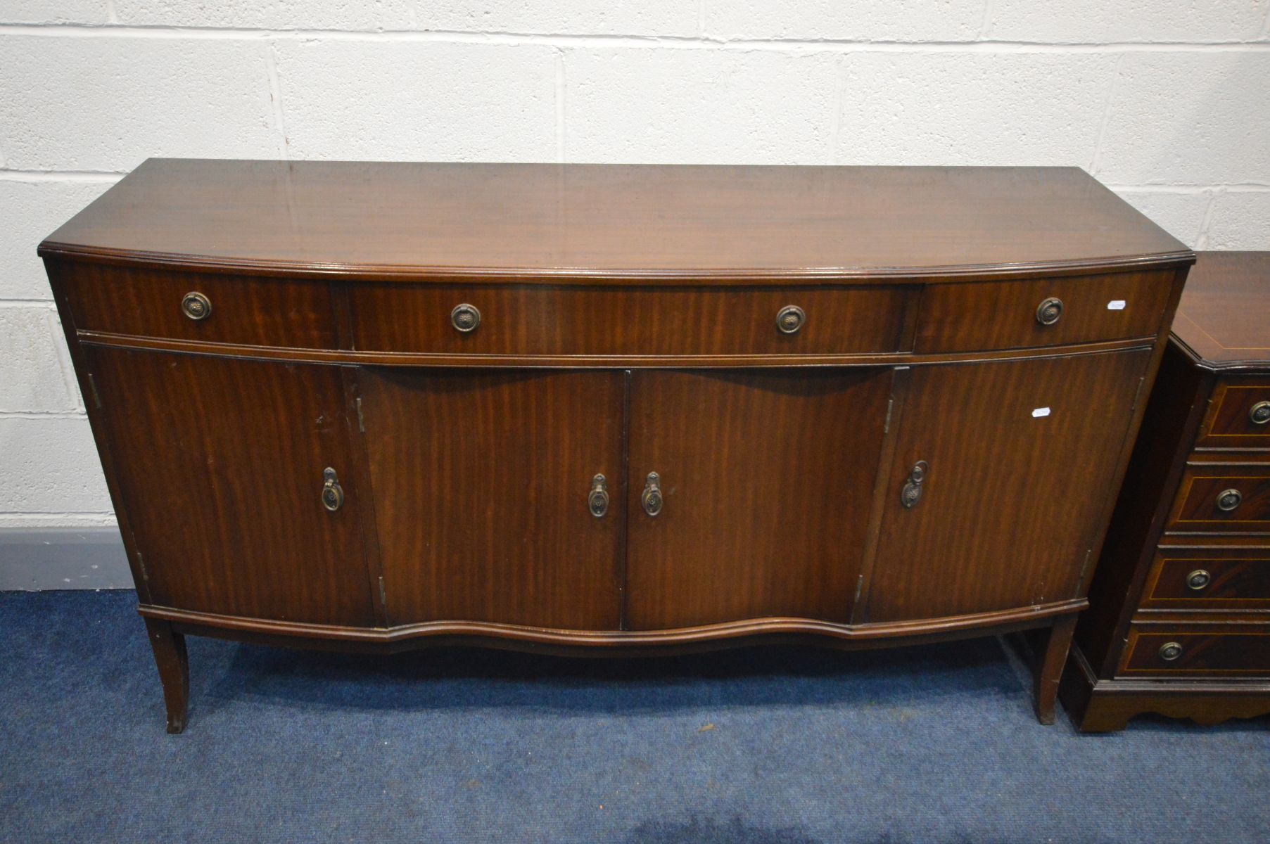 A MAHOGANY SIDEBOARD with three drawers above four cupboard doors, together with a mahogany hi-fi - Image 2 of 4