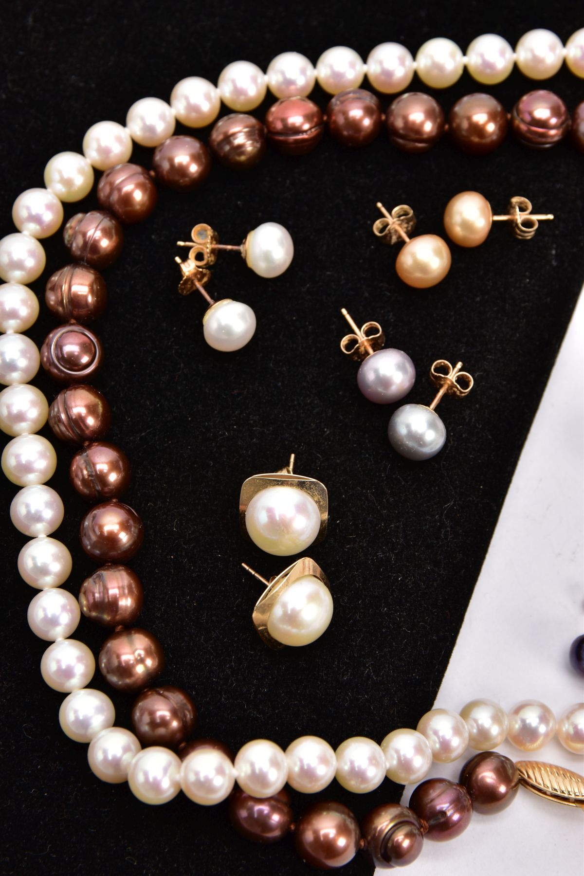 TWO CULTURED PEARL NECKLACES AND NINE PAIRS OF CULTURED PEARL EARRINGS, the first necklace - Image 2 of 3