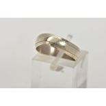 A 9CT WHITE GOLD WEDDING BAND, band misshapen, hallmarked 9ct gold Sheffield, ring size M,