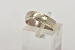 A 9CT WHITE GOLD WEDDING BAND, band misshapen, hallmarked 9ct gold Sheffield, ring size M,