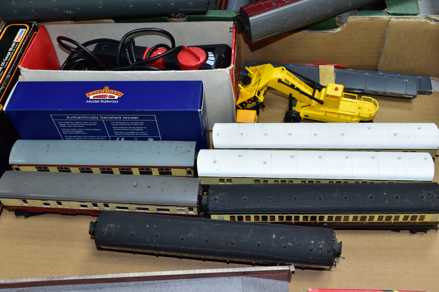 A QUANTITY OF BOXED AND UNBOXED MAINLY 00 GAUGE ROLLING STOCK, Hornby Dublo, Tri-ang, Hornby, - Bild 6 aus 7