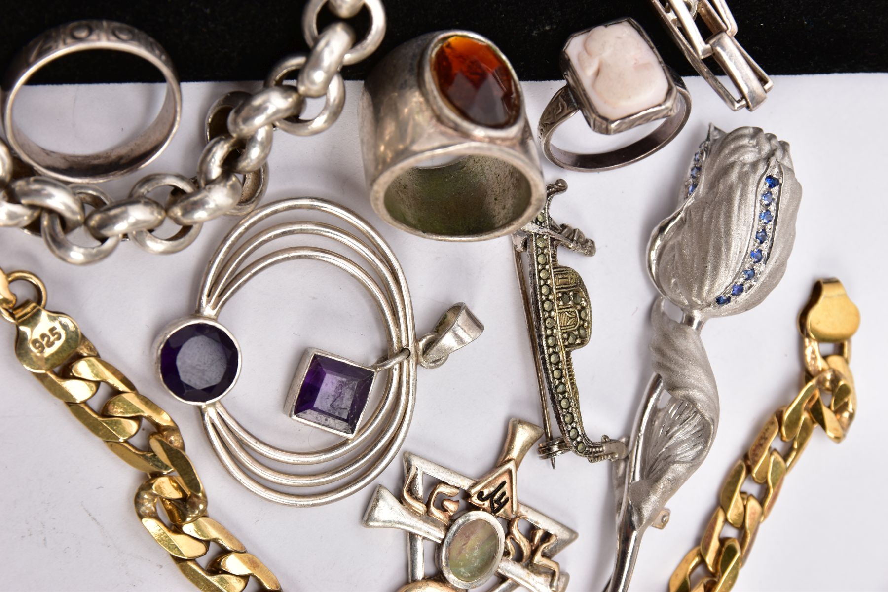 A SELECTION OF SILVER AND WHITE METAL JEWELLERY, to include an amethyst pendant, a gem set panel, - Image 2 of 3