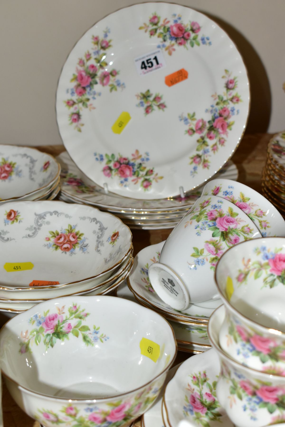 THIRTY FOUR PIECES OF ROYAL ALBERT 'MOSS ROSE' AND 'TRANQUILITY' comprising six 'Tranquility' - Image 5 of 7