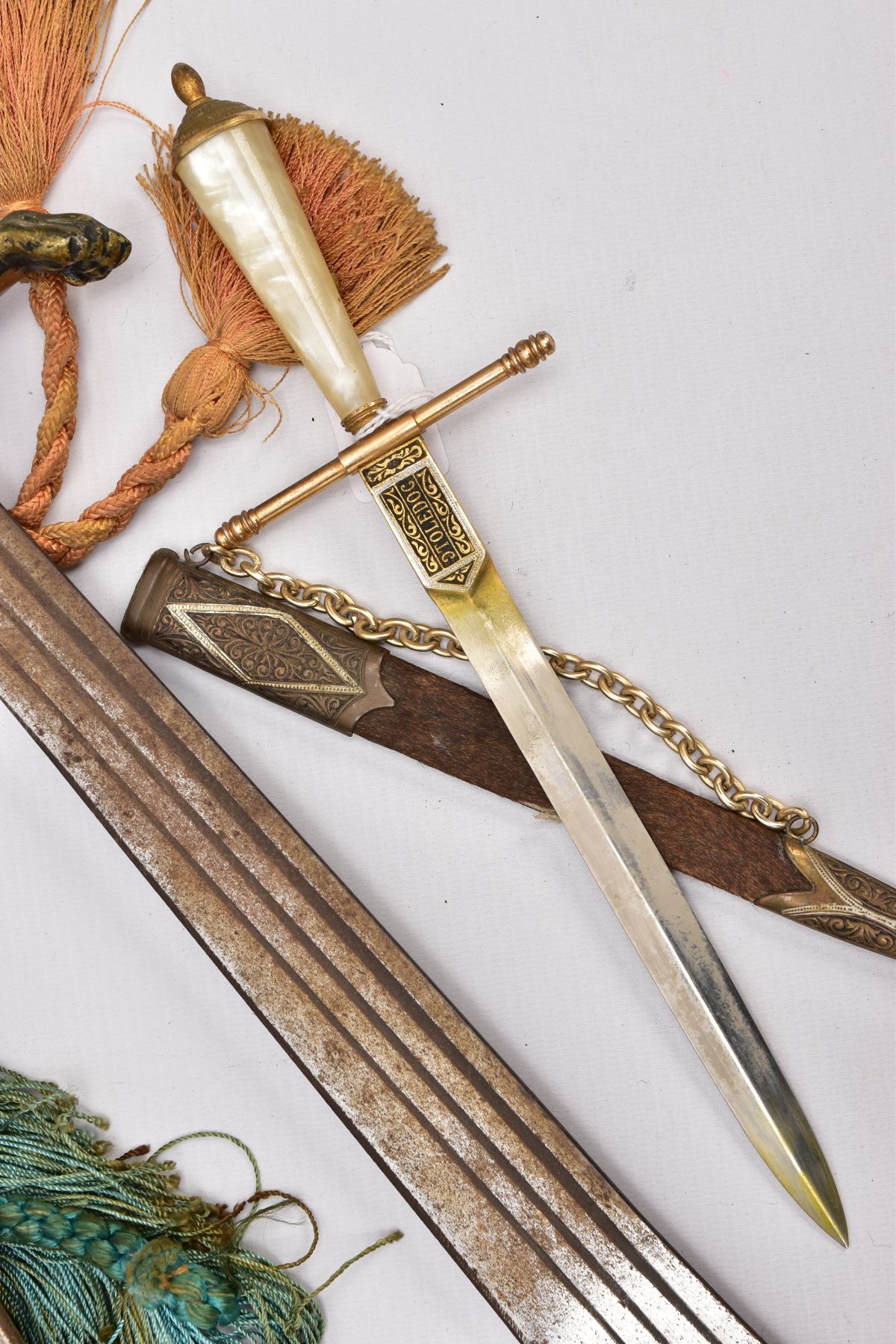 FIVE ASSORTED BLADED WEAPONS, two small short swords, curved blades, poorly constructed, knots in - Image 10 of 14