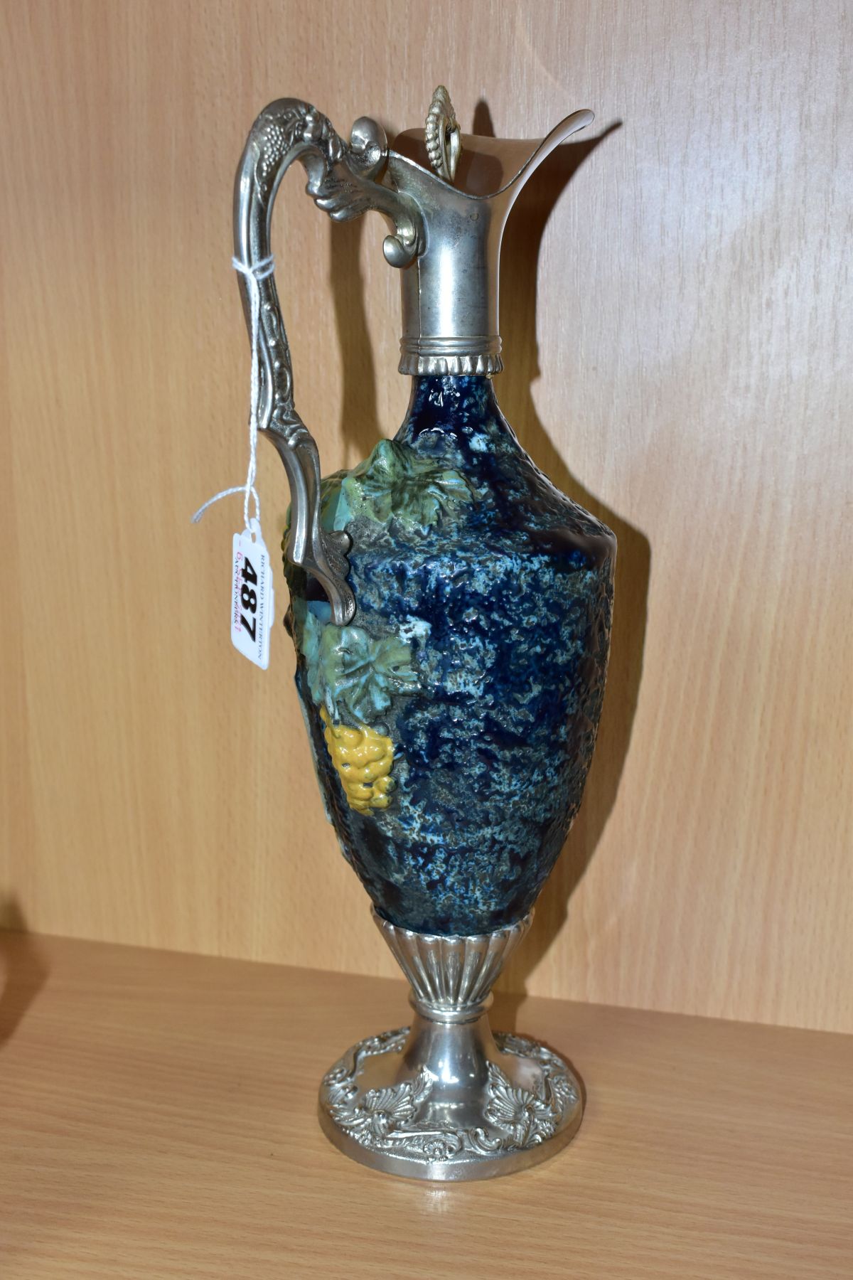 A MID 20TH CENTURY ITALIAN PORCELAIN AND SILVER PLATED CLARET JUG OF BALUSTER FORM, the hand painted - Image 4 of 6