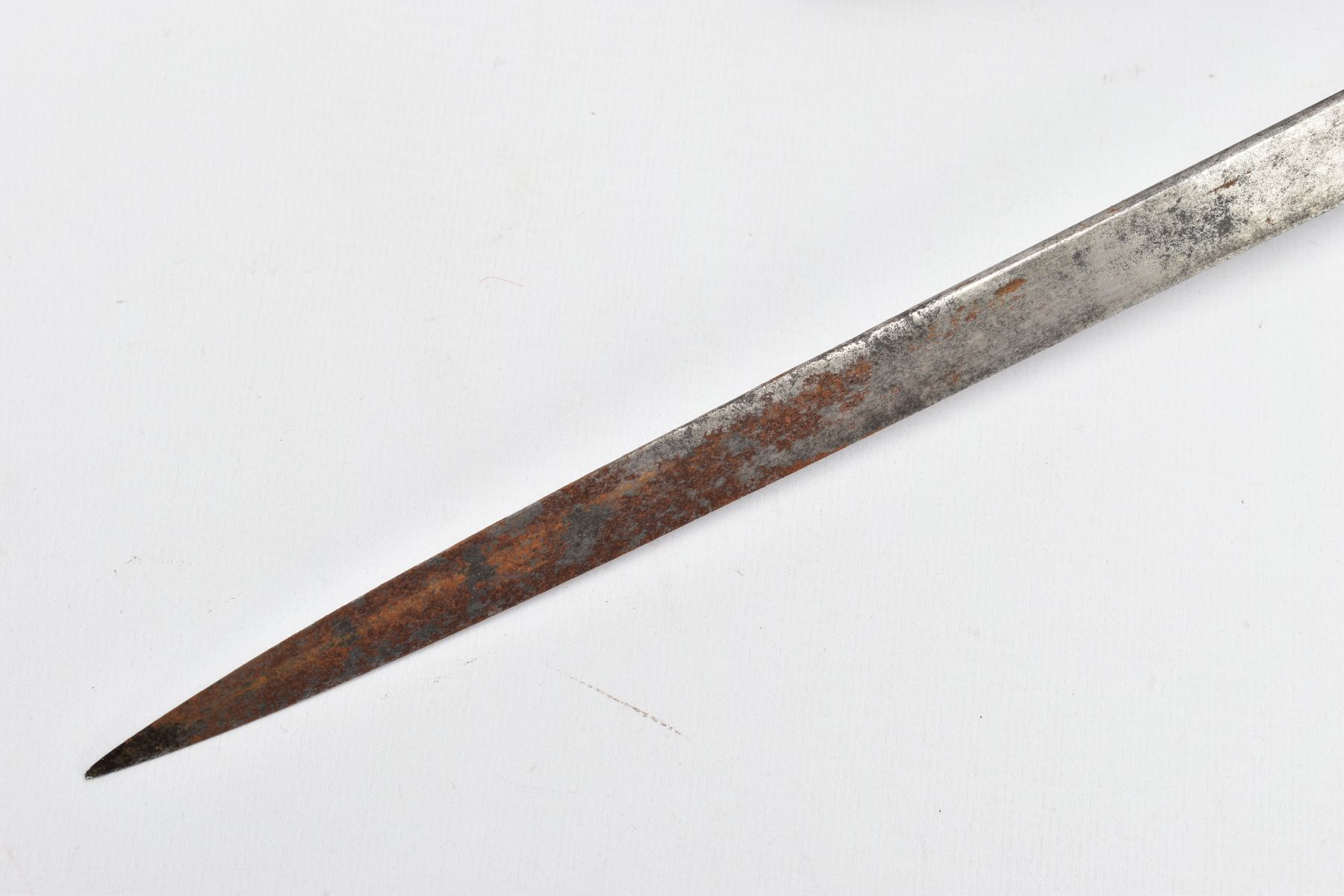 A FENTON BROTHERS LTD, SHEFFIELD 1897 PATTERN INFANTRY OFFICERS SWORD AND SCABBARD, the blade is - Image 10 of 15