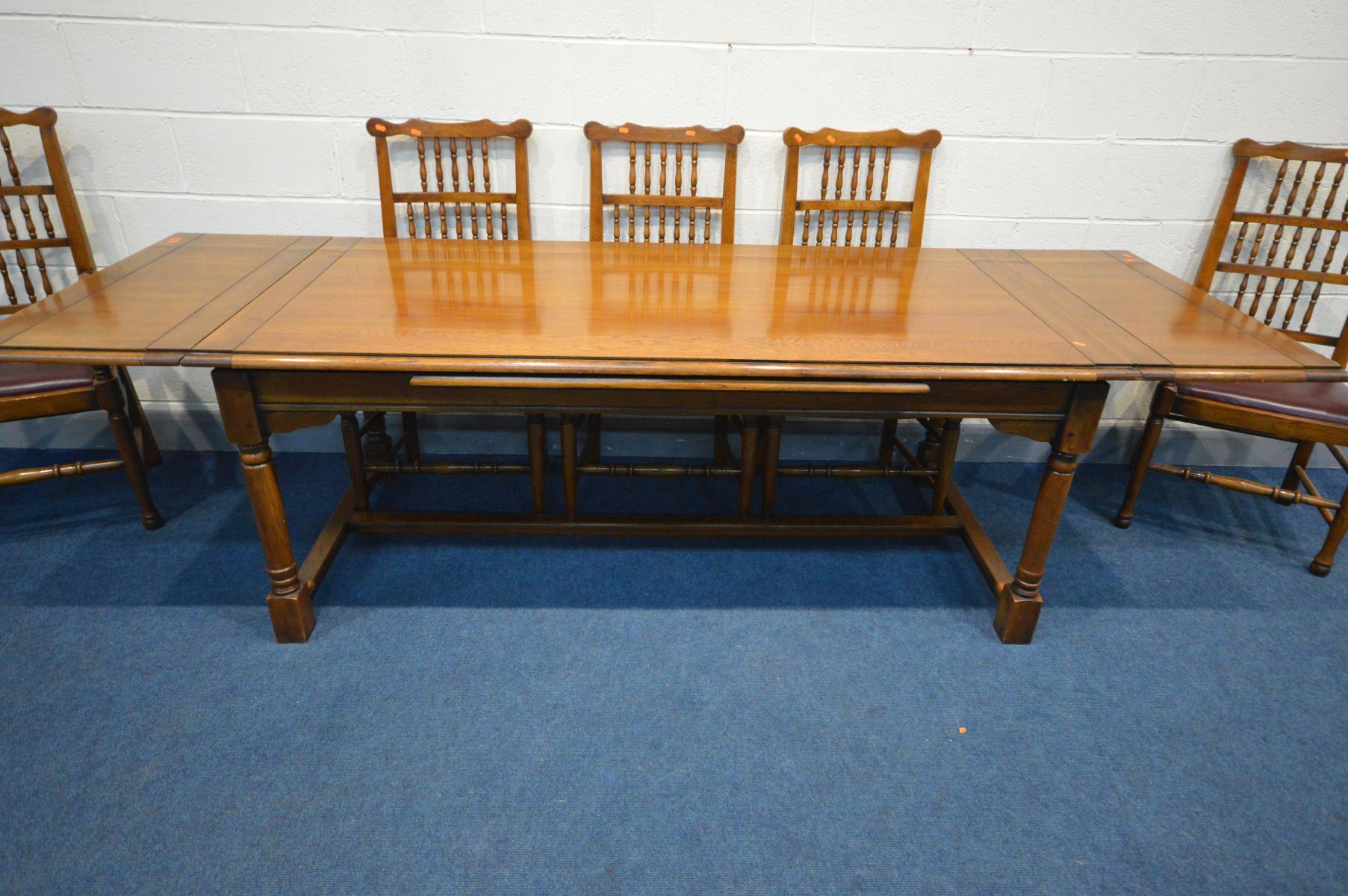 A GOOD REPRODUCTION OAK DRAW LEAF REFECTORY TABLE, on turned legs united by a single stretcher, - Image 4 of 6