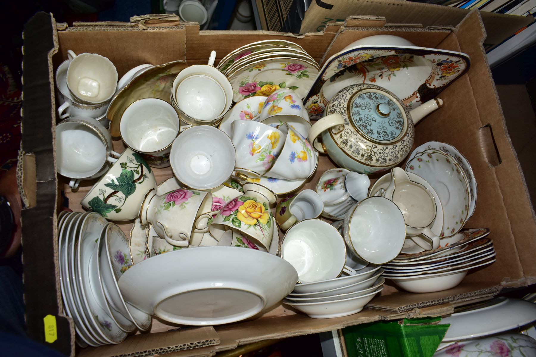 FIVE BOXES OF CERAMIC WARES, to include Wedgwood jasperware fluted trinket box in sage green, with - Image 2 of 6