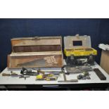 A VINTAGE CARPENTERS TOOLBOX AND A STANLEY PLASTIC TOOLBOX CONTAINING TOOLS including a Stanley No