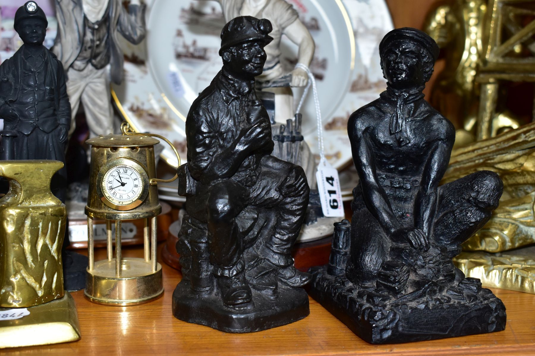 COAL MINING RELATED ORNAMENTS AND COLLECTORS PLATES, comprising two ceramic figures 'Blacksmith' and - Bild 2 aus 9