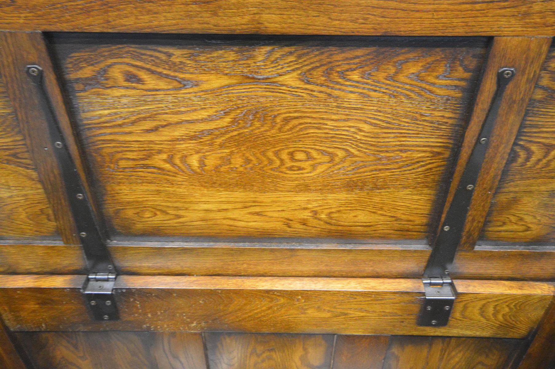 OAK BLANKET CHEST, the top with a fielded panel, lunette frieze above further panels, width 101cm - Image 3 of 4