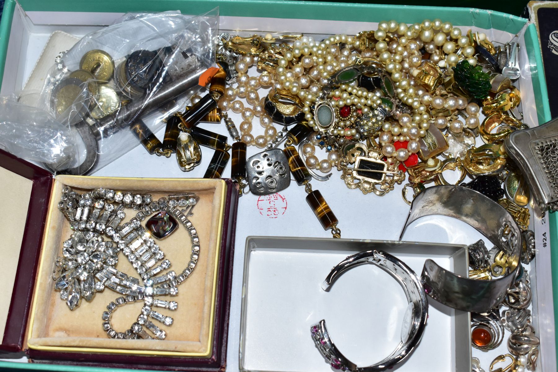 A BOX OF MAINLY SILVER PLATED WARE AND COSTUME JEWELLERY, to include a hinged wooden jewellery - Image 2 of 9