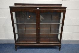 A MAHOGANY TWO DOOR DISPLAY CABINET, with two glass shelves, width 123cm x depth 32cm x height 122cm