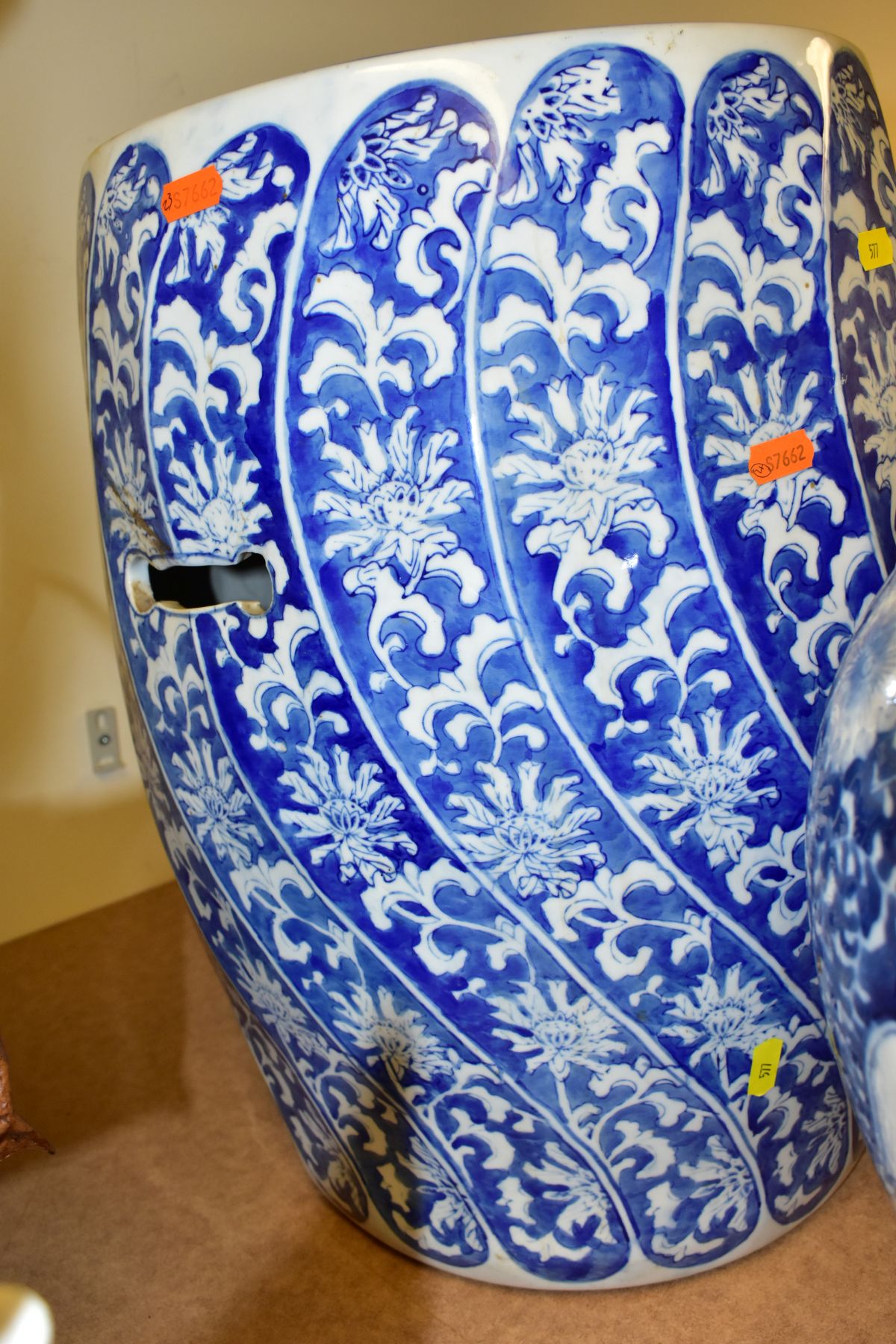 A MODERN CHINESE BARREL STOOL OF WRYTHERN FORM, blue and white floral decoration, approximate height - Image 8 of 8