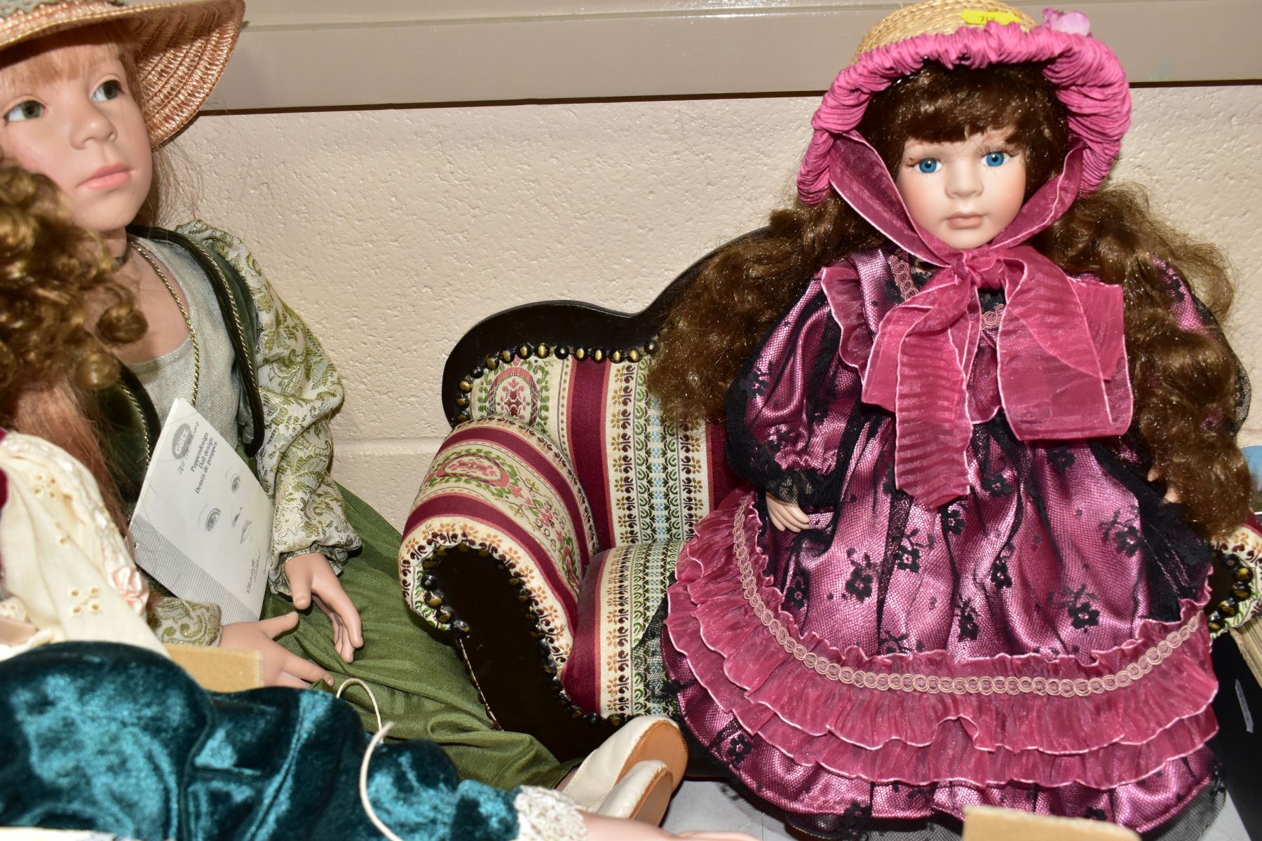 ONE BOX AND LOOSE COLLECTORS DOLLS to include six dolls, some with stands, stool and sofa, makers to - Image 8 of 10