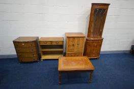 A WALNUT BOWFRONT CHEST OF FOUR LONG DRAWERS, width 62cm x depth 46cm x height 80cm (glass top)