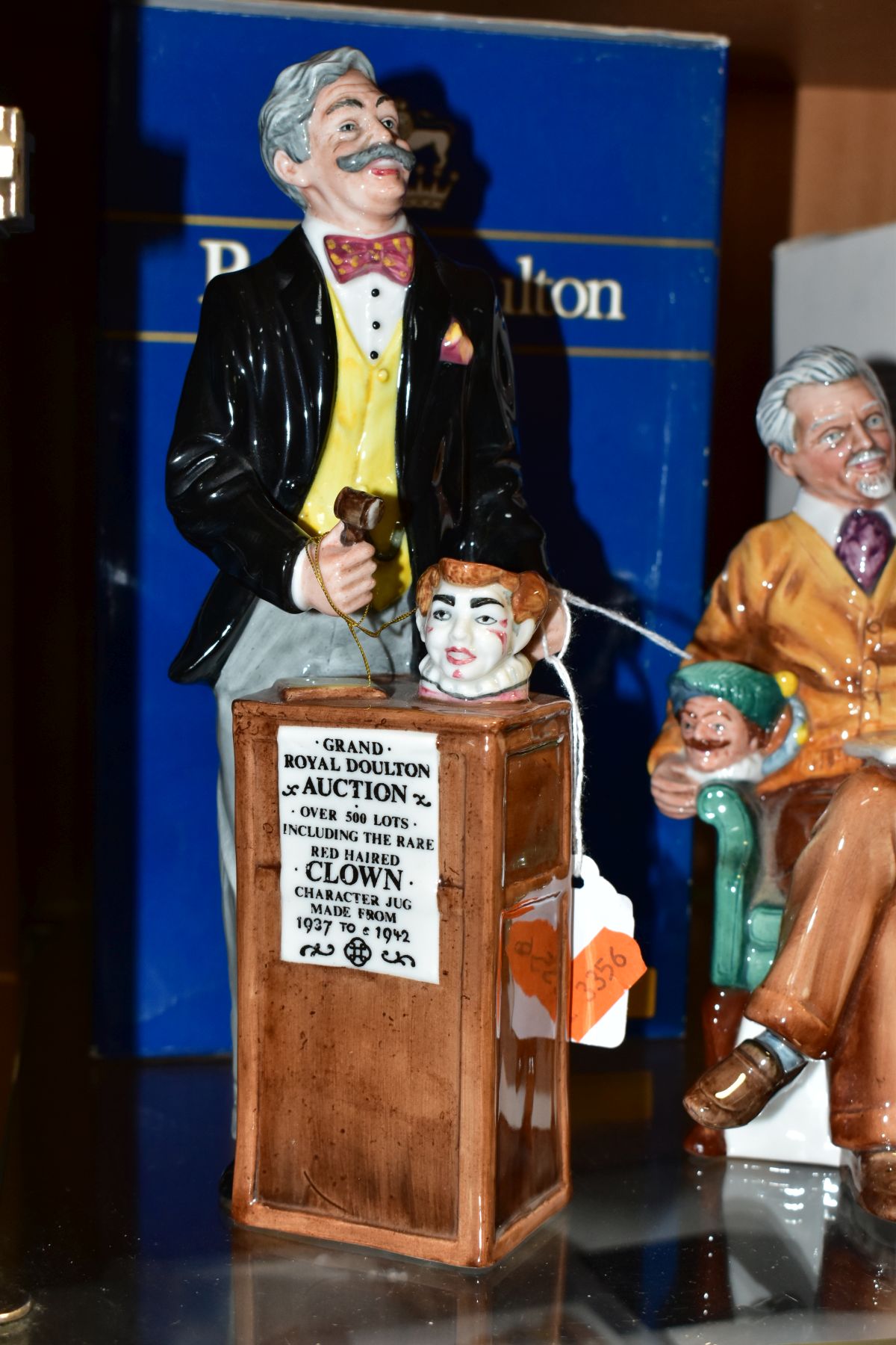 TWO ROYAL DOULTON FIGURES FOR INTERNATIONAL COLLECTORS CLUB, comprising boxed 'The Auctioneer' - Image 3 of 8