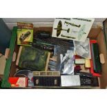 A QUANTITY OF UNBOXED AND ASSORTED 00/HO GAUGE MODEL RAILWAY ITEMS, to include Princess class