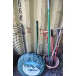 A QUANTITY OF GARDEN TOOLS, a plastic plant pot, a set of three pop up garden sacks and a hanging