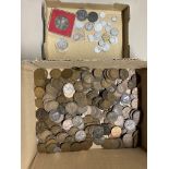 A SMALL BOX OF MAINLY UK COINAGE, to include an 1881 Victoria Maundy fourpence coin