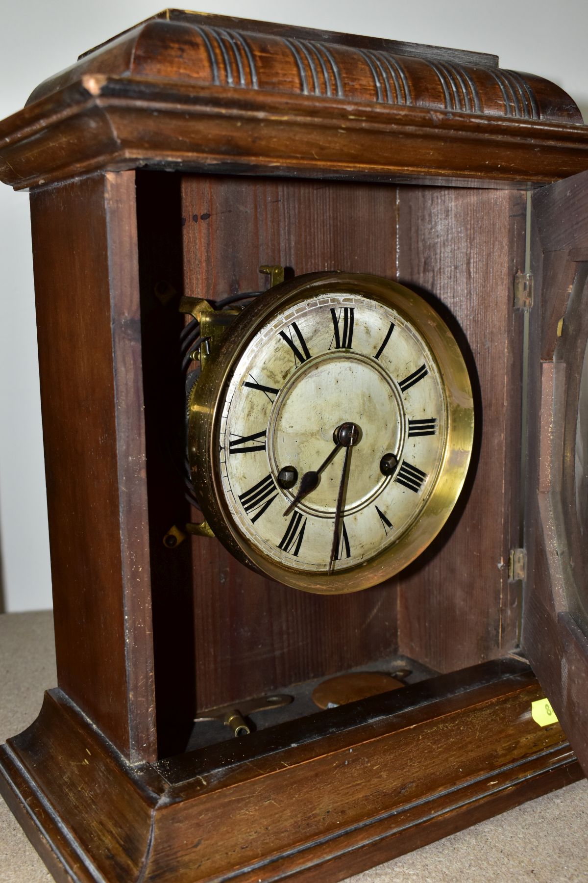 A GROUP OF THREE CLOCKS comprising a Metamec quartz carriage clock (some wear, rubbing and scratches - Image 5 of 5