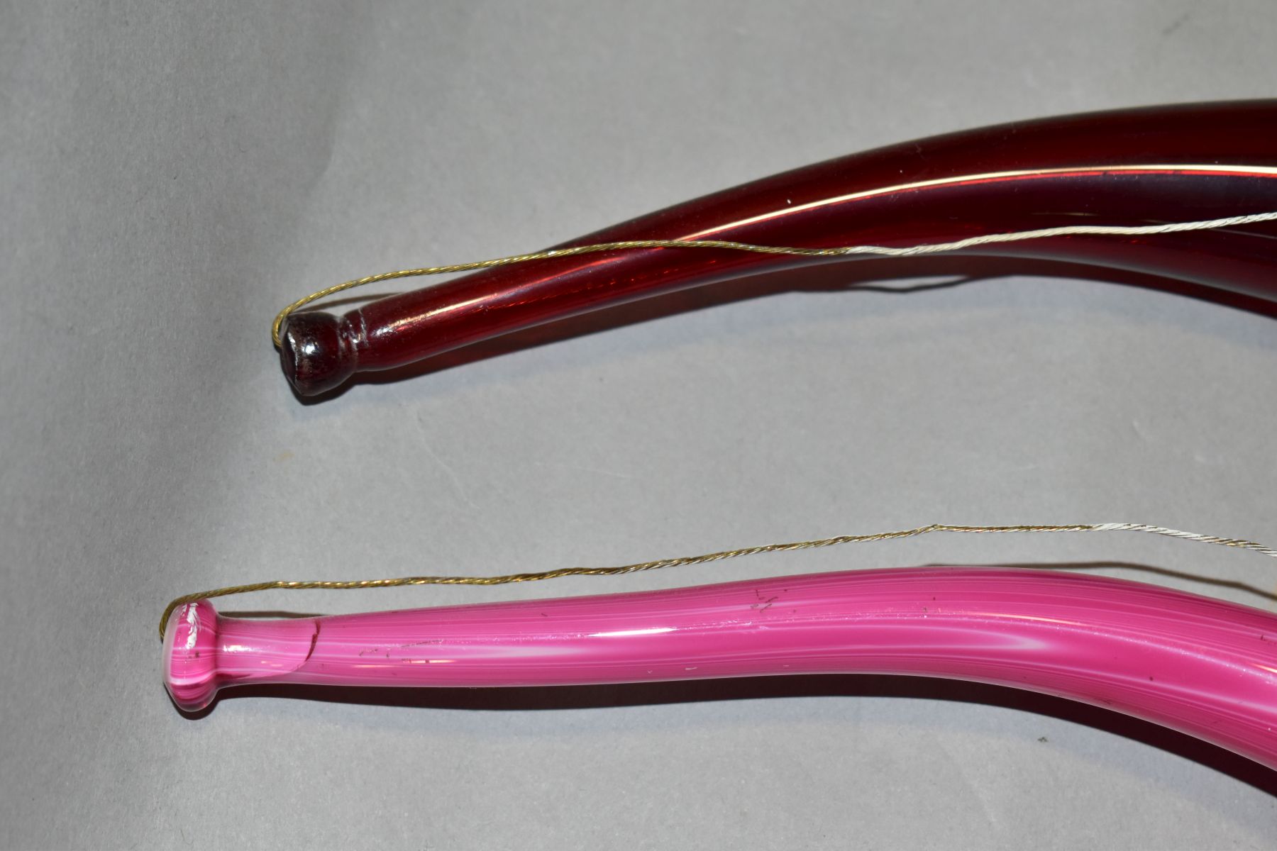 TWO 19TH CENTURY COLOURED GLASS OVERSIZED PIPES, one in ruby glass, the other in opaque pink with - Image 5 of 15