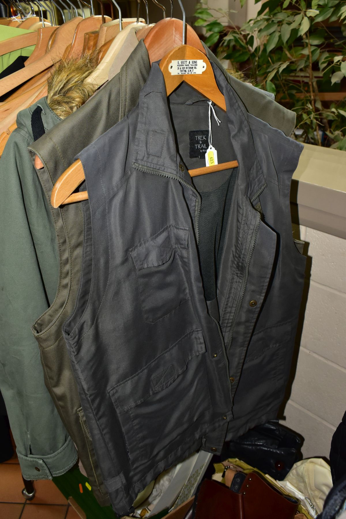 A QUANTITY OF GENTLEMAN'S JACKETS, COATS AND WAISTCOATS, FLAT CAPS, GLOVES etc, to include an Yves - Image 10 of 15